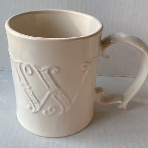 Pottery Barn A-Z mugs letter W mug